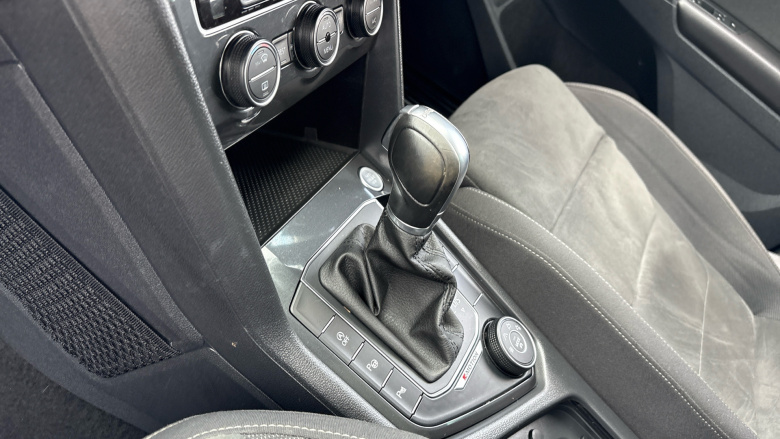 Volkswagen Tiguan 2.0 TDi 150 4Motion SEL 5dr DSG Diesel Estate